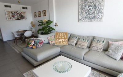PRECIOSO APARTAMENTO MODERNO CON AMPLIA TERRAZA Y VISTAS AL MAR